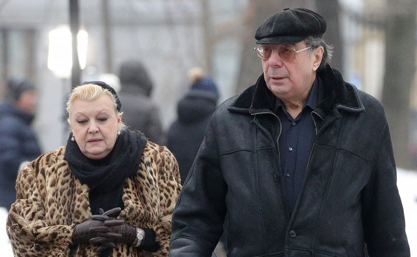 Обокравшие вдову Баталова супруги пытались сбежать из РФ ➤ Главное.net